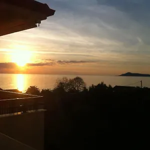 Stella Meri - Nea Skioni